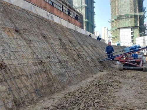 平泉建筑边坡支护